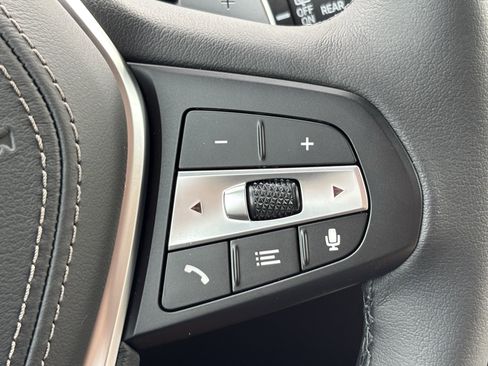 Used 2026 BMW X5 xDrive50e w/ Executive Package image 22