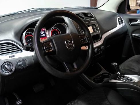 Used 2014 Dodge Journey American Value Package w/ Flexible Seating Group image 3