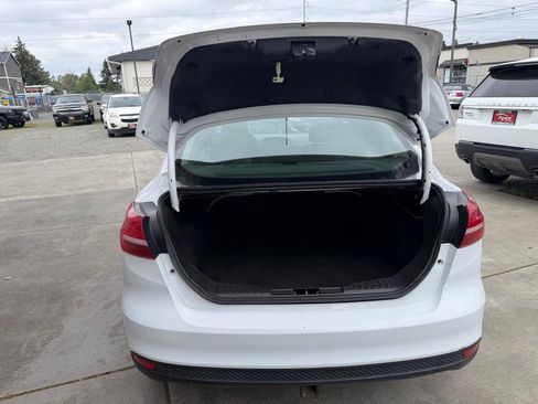 Used 2016 Ford Focus SE FWD image 14