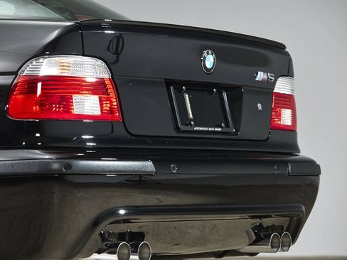 Used 2003 BMW M5 RWD image 38