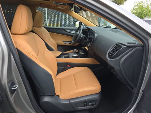 Used 2024 Lexus NX 350 AWD w/ Vision Package image 13