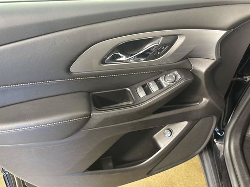 Used 2018 Chevrolet Traverse LT FWD image 28