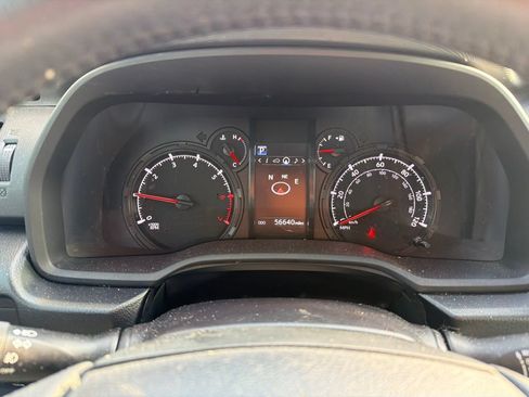 Used 2022 Toyota 4Runner SR5 Premium AWD/4WD image 4