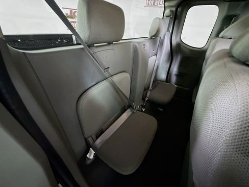 Used 2020 Nissan Frontier S image 28