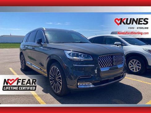 Used 2023 Lincoln Aviator Black Label w/ Class IV Trailer Tow Package AWD/4WD image 1