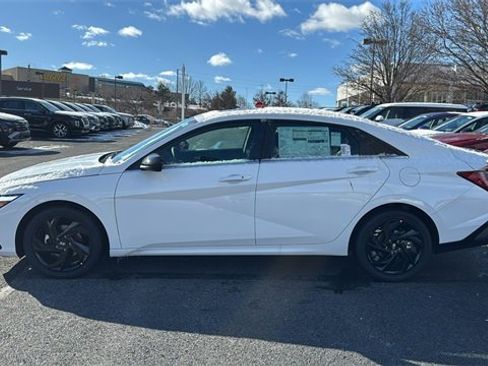 New 2026 Hyundai Elantra SEL Sport image 8