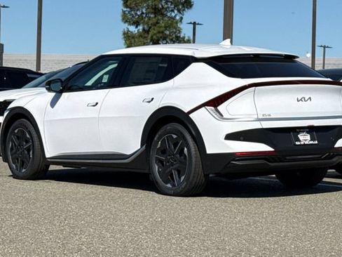 New 2026 Kia EV6 Light RWD image 7