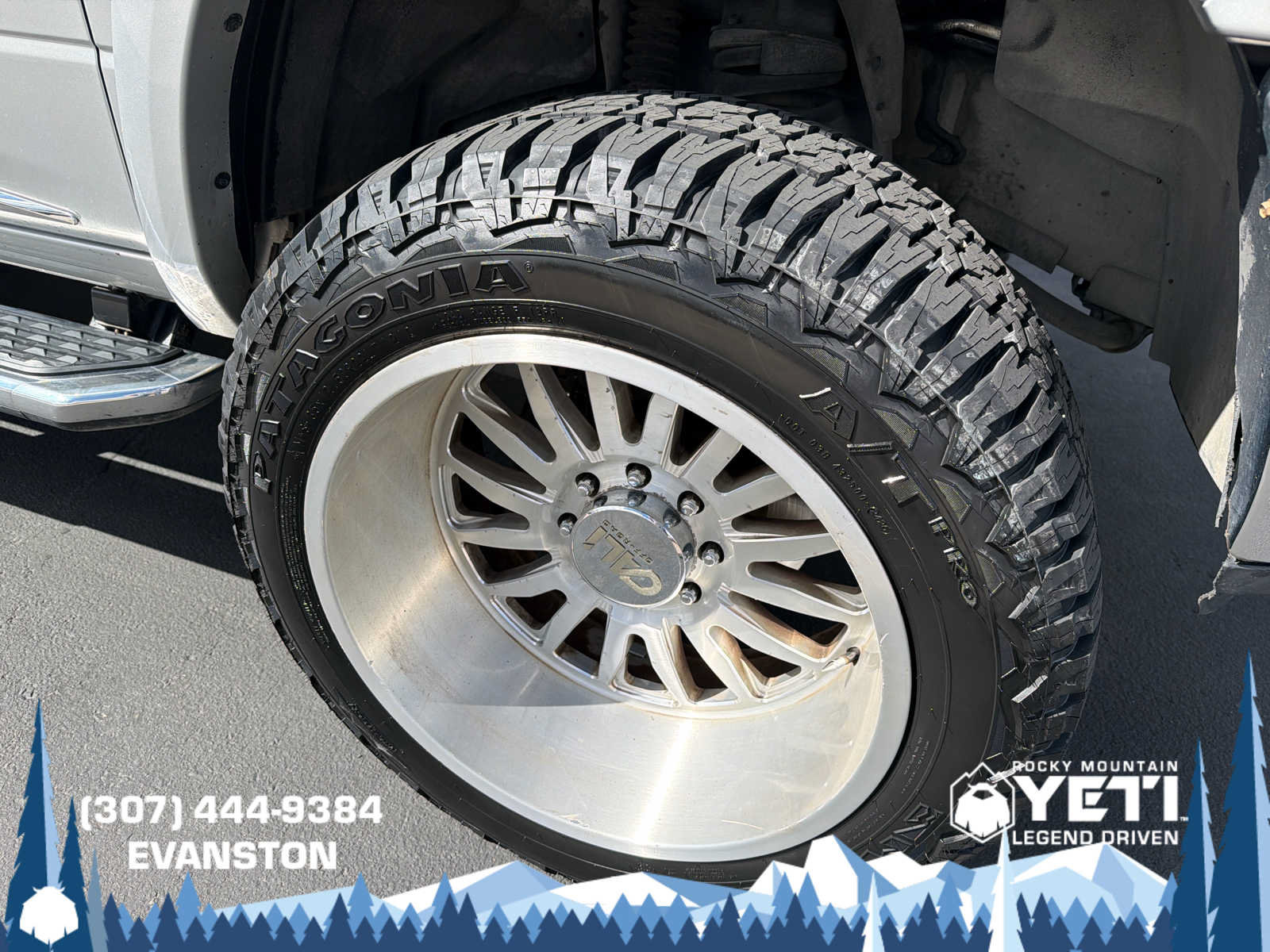 Used 2017 RAM 2500 Limited AWD/4WD image 9