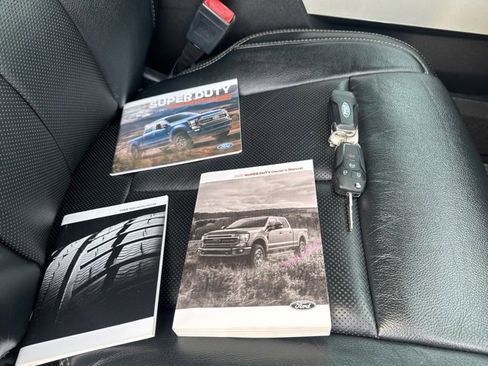 Used 2020 Ford F250 Lariat w/ Lariat Value Package image 28