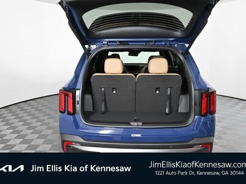 Certified 2024 Kia Sorento SX Prestige w/ Olive Brown Leather Package image 10