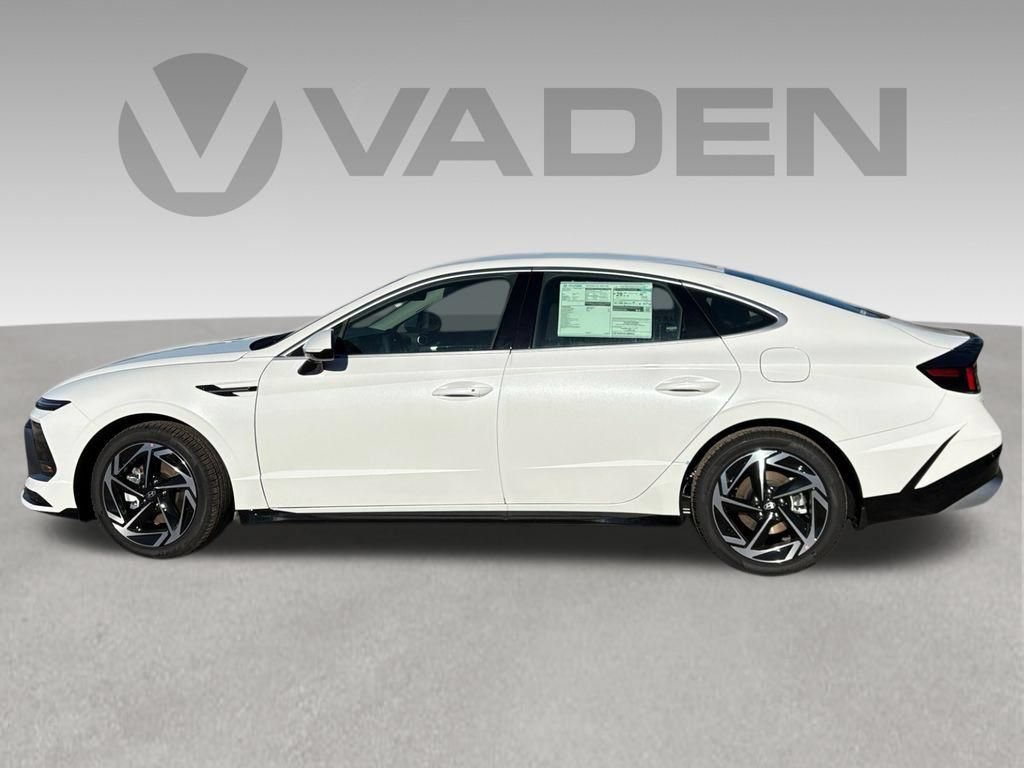 New 2026 Hyundai Sonata SEL FWD image 7