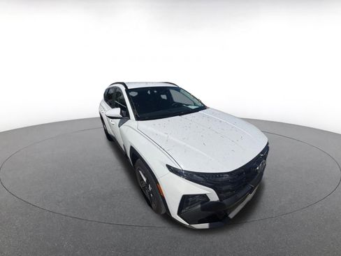 Used 2025 Hyundai Tucson SEL image 2