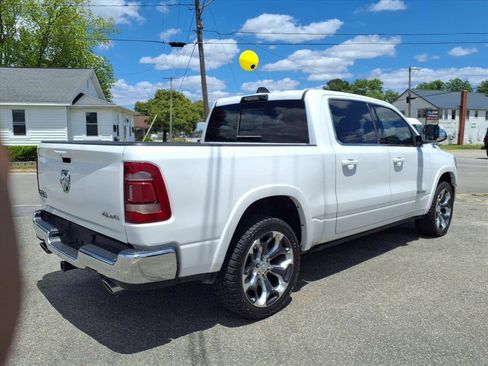 Used 2024 RAM 1500 Limited AWD/4WD image 2