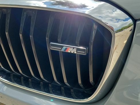 Certified 2023 BMW X4 M40i w/ Premium Package AWD/4WD image 5