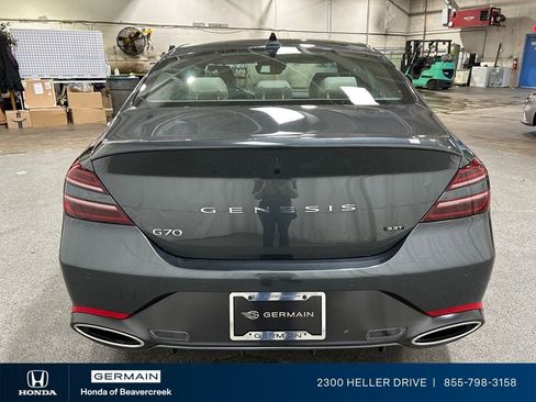 Used 2022 Genesis G70 3.3T RWD image 6