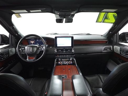 Used 2021 Lincoln Navigator L Reserve image 7