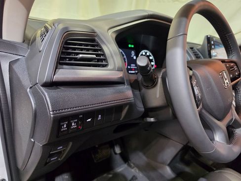 Used 2025 Honda Odyssey EX-L image 15