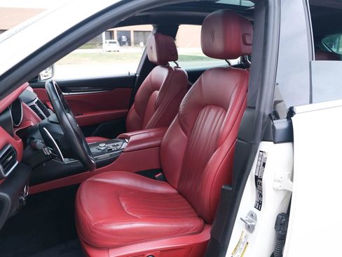Used 2017 Maserati Levante S AWD/4WD image 22