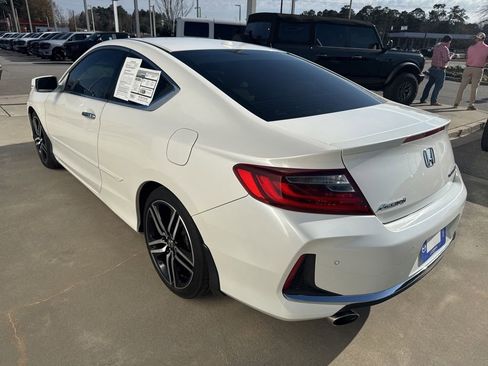 Used 2016 Honda Accord Touring image 5