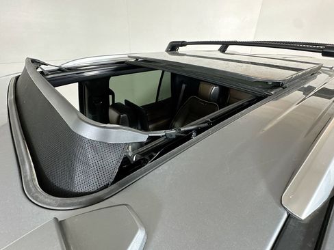 Certified 2025 GMC Yukon Denali Ultimate image 21