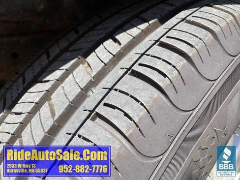 Used 2010 Ford Escape XLT AWD/4WD image 24