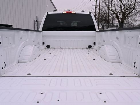 Used 2022 Ford F350 XL w/ Power Equipment Group image 32