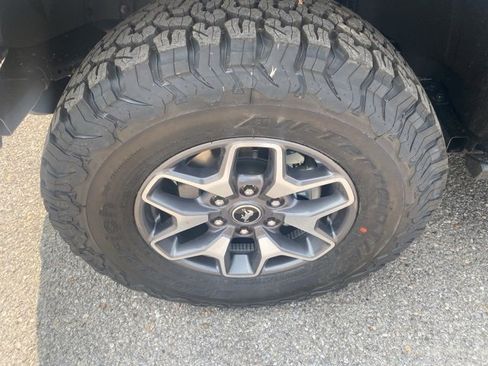 New 2025 Ford Bronco Badlands image 10