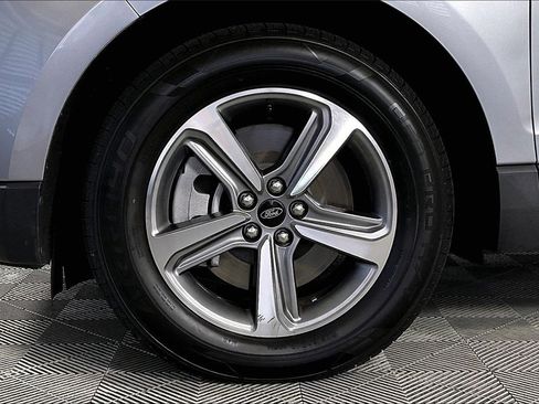 Used 2024 Ford Edge SEL w/ Convenience Package image 8