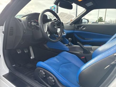 Used 2024 Nissan Z Performance w/ Floor Mat Package image 16