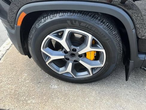 Used 2022 Rivian R1T Adventure AWD/4WD image 13