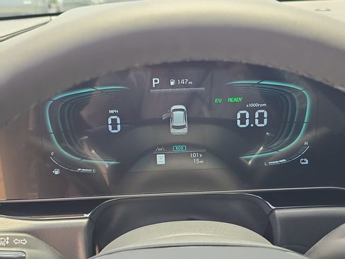 New 2026 Kia Niro FWD image 33