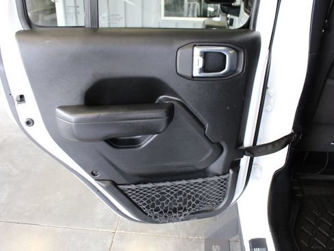 Used 2022 Jeep Wrangler Unlimited Sport w/ Sun And Sound Package AWD/4WD image 44