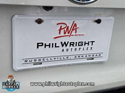 Used 2022 Toyota RAV4 SE image 15