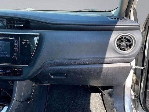 Used 2017 Toyota Corolla XSE FWD image 17