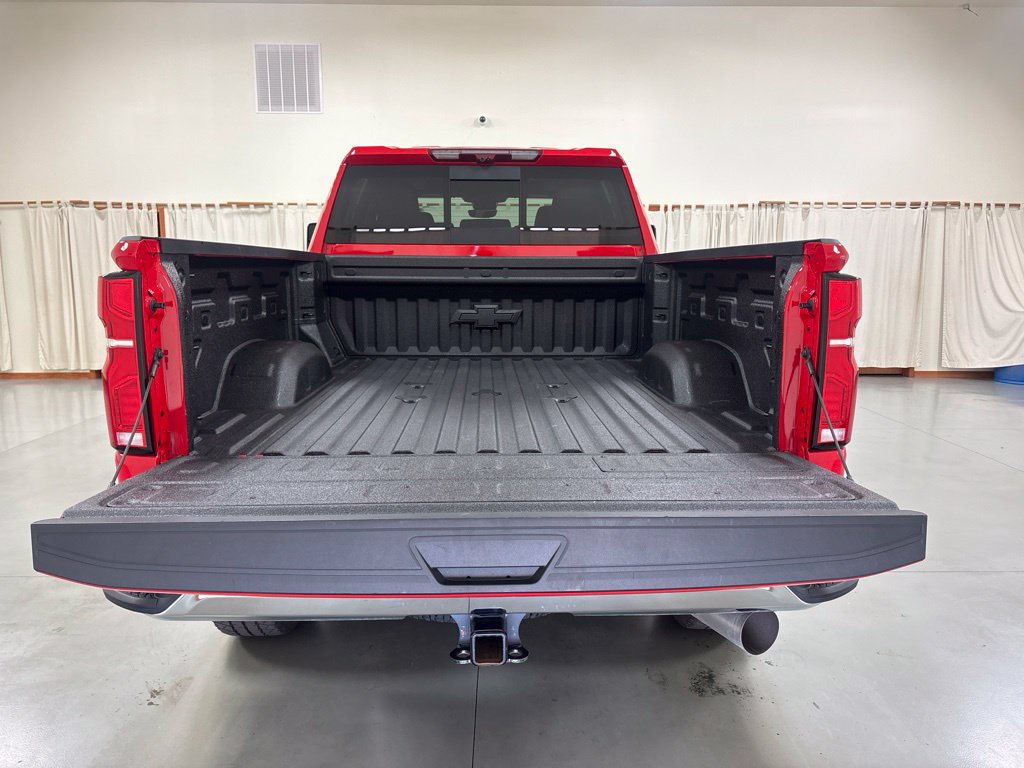 Used 2024 Chevrolet Silverado 3500 LTZ w/ LTZ Plus Package AWD/4WD image 8