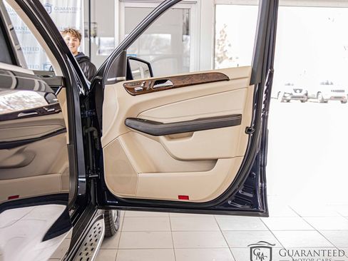 Used 2019 Mercedes-Benz GLS 450 4MATIC w/ Premium 1 Package image 44