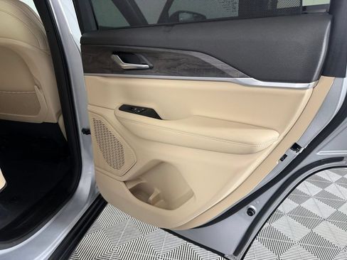 Certified 2025 Jeep Grand Cherokee Limited w/ Luxury Tech Group II RWD image 29