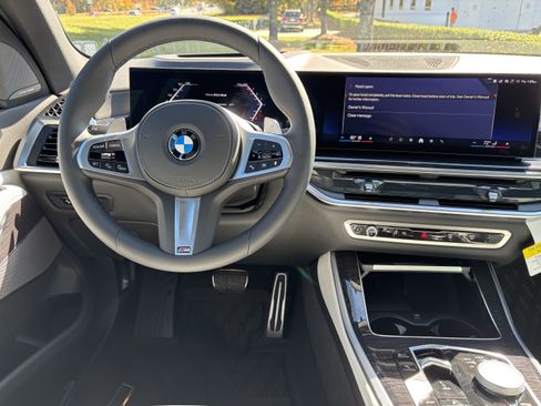Used 2026 BMW X5 sDrive40i w/ M Sport Package RWD image 19