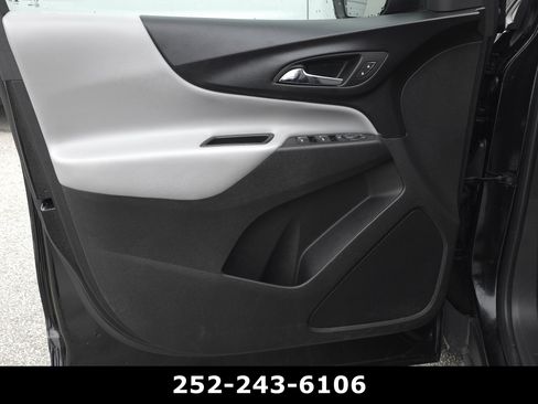 Used 2024 Chevrolet Equinox LS w/ LS Convenience Package image 24