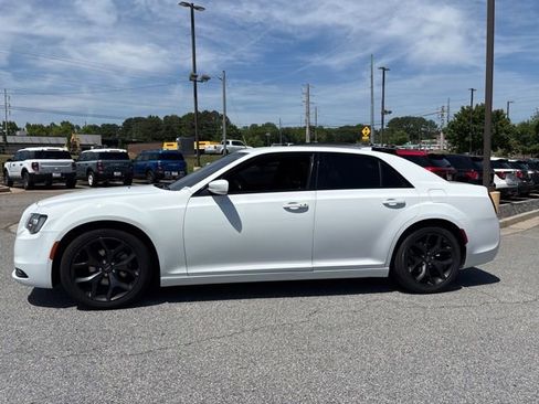 Used 2021 Chrysler 300 S RWD image 5