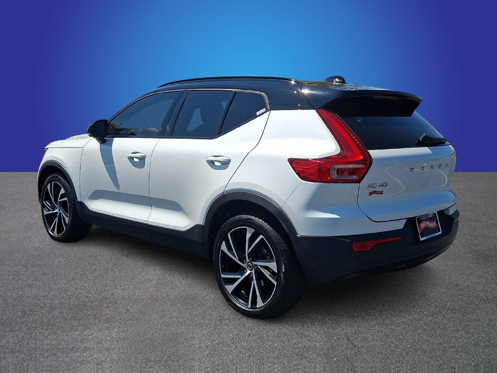 Used 2021 Volvo XC40 T5 R-Design w/ Climate Package AWD/4WD image 6