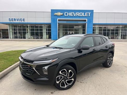 New 2026 Chevrolet Trax RS FWD image 2