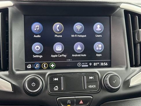 Used 2023 GMC Terrain SLT image 29