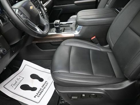 Used 2025 Chevrolet Silverado 1500 LT w/ Safety Package AWD/4WD image 15