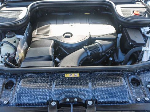Used 2024 Mercedes-Benz GLE 450e 4MATIC image 27