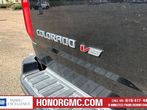 Used 2019 Chevrolet Colorado ZR2 image 24