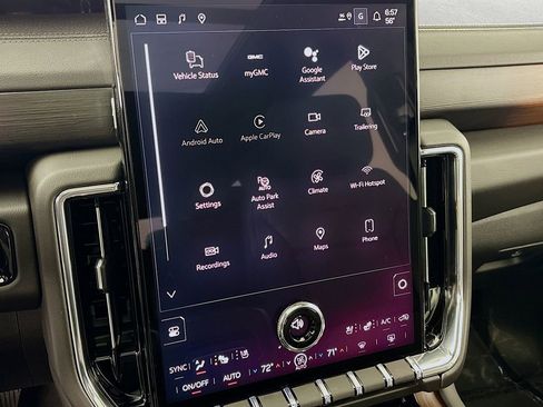 New 2026 GMC Yukon Denali w/ Sun & Power Step Package image 15