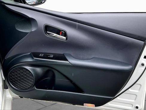 Used 2020 Toyota Prius Prime LE FWD image 21