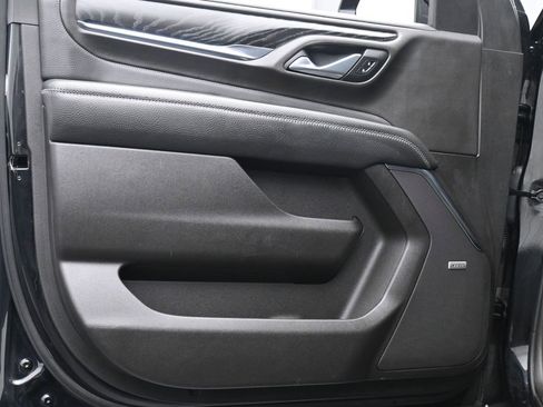 Used 2021 GMC Yukon Denali image 9