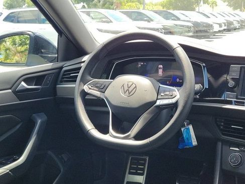 Used 2024 Volkswagen Jetta Sport FWD image 3